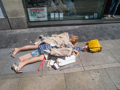 fashion-victims-yolanda-dominguez-1